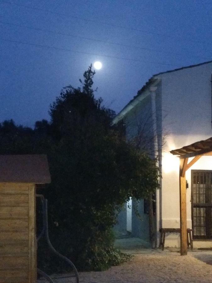 Gasthaus Casa La Liebrecilla Ríogordo Exterior foto